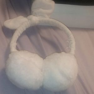 Ear head set for winter